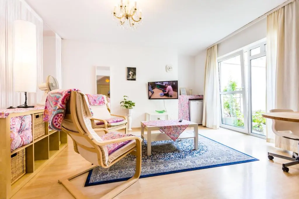 Deutzer Bruecke – CGN Apartments