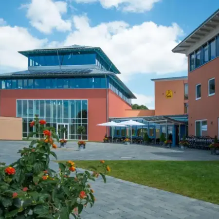 JUFA Hotel im Brückenkopfpark – Jülich