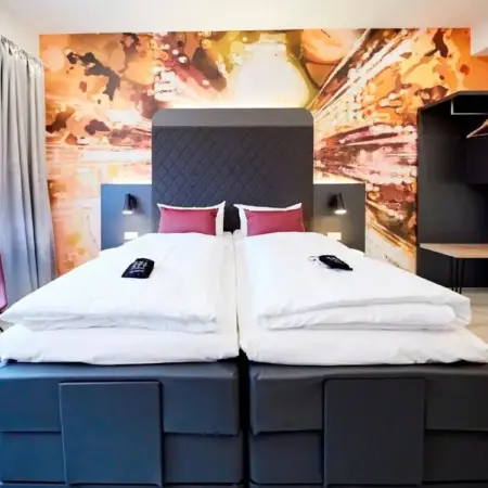 SMARTY Cologne Dom Hotel – Boardinghouse – KONTAKTLOSER SELF CHECK-IN