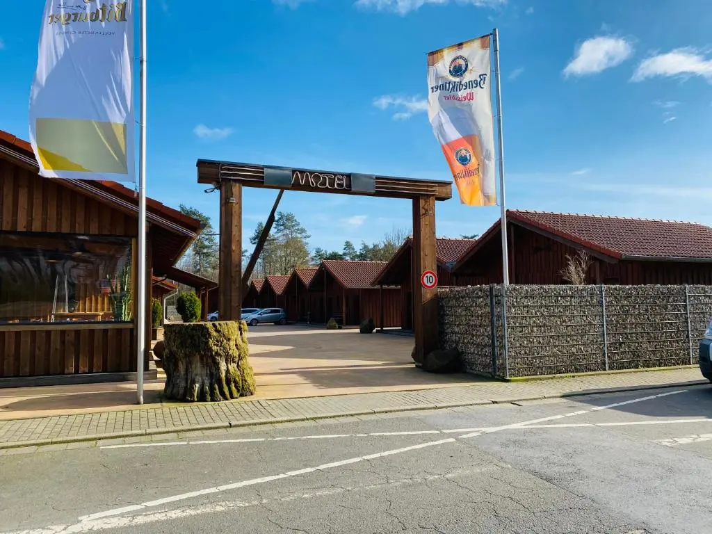 Roadcamp – American Motel & Sportsbar