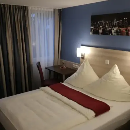 Motel 44
