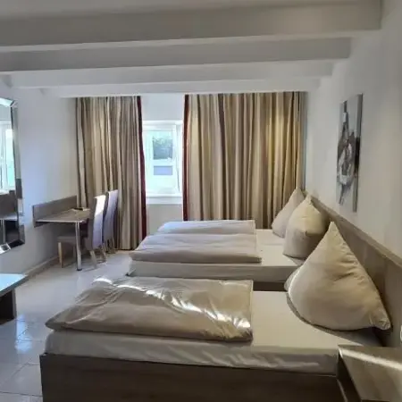 Bach Hotel
