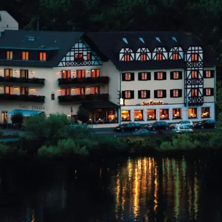Moselhotel & Restaurant Zur Traube GmbH