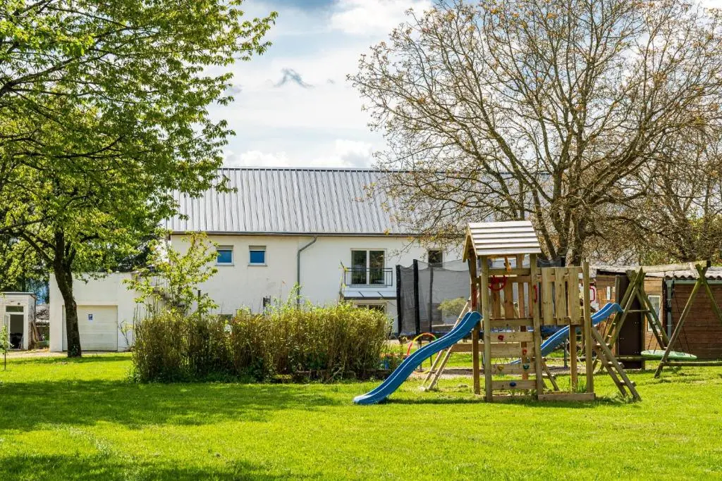 Eifel-Apartments Orsfeld – Familienurlaub mit Tieren & Natur