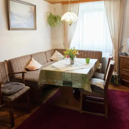 Hontheim Farmhouse Retreat