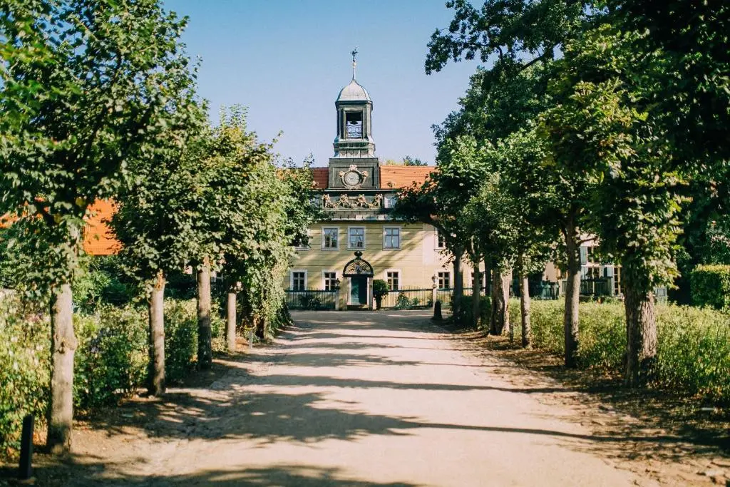 Villa Sorgenfrei und Restaurant Atelier Sanssouci
