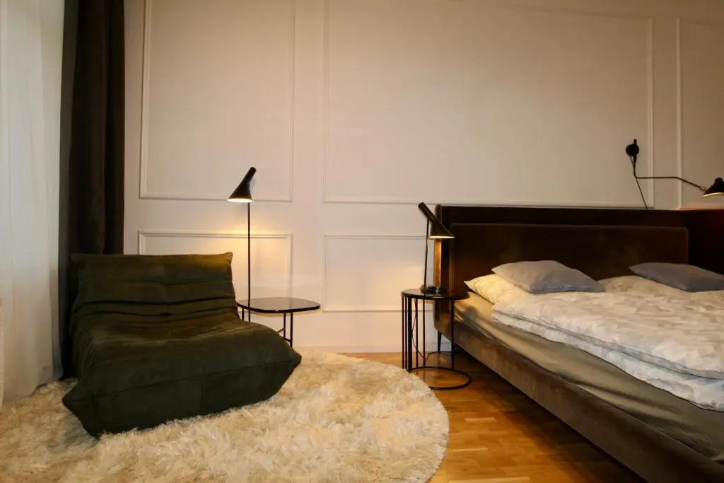 Zentrales hochwertiges Gründerzeit-Apartment Thomasius