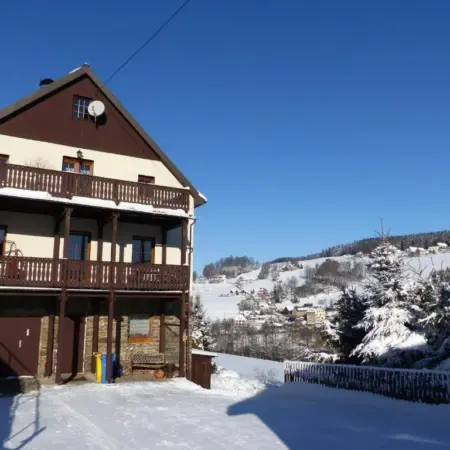 Cozy Ski Base with Garden