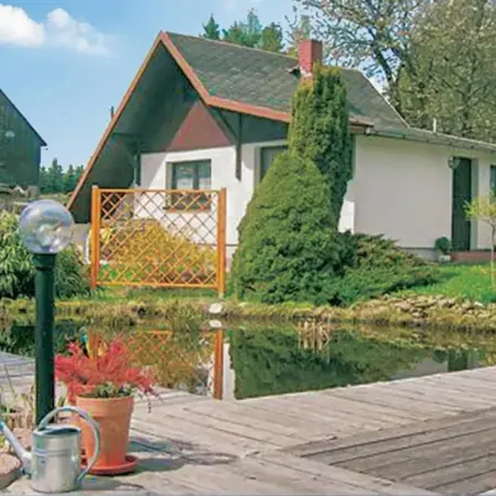 Nice Home In Aue-Bad Schlema Ot