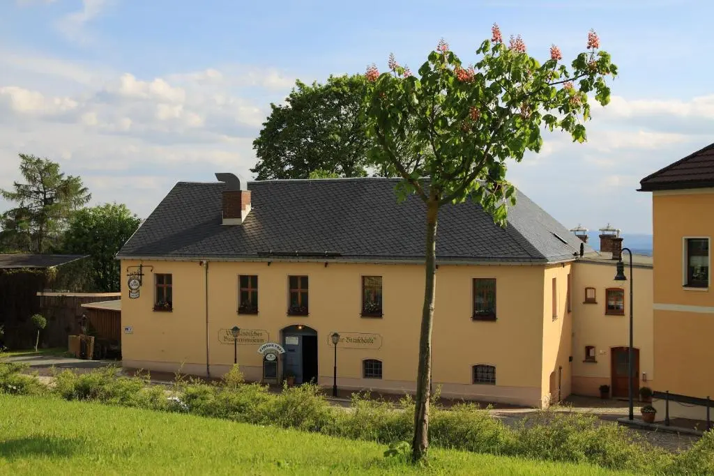 Pension und Gaststätte „Zur Brauschänke“