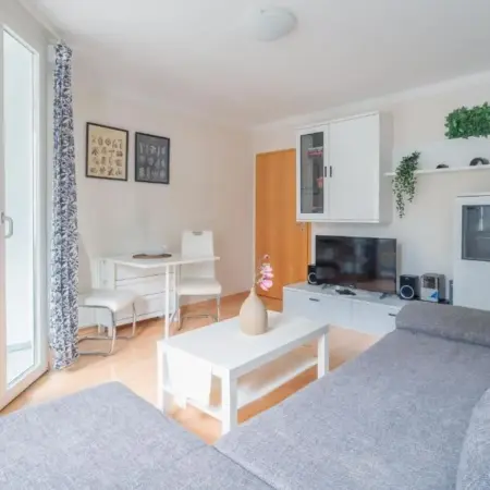 City Park Apartments – #11-12 – Apartments mit Ambiente am Park
