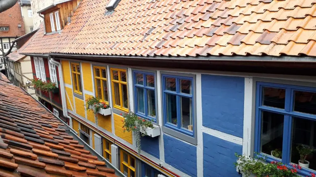 Fachwerkhotel garni – Ferienhäuser Vorhof zur Hölle