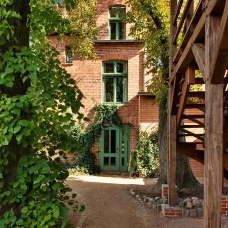 Gasthaus und Pension „Zum Hauenden Schwein“