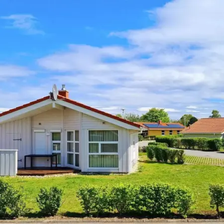 6 person holiday home in GROEMITZ