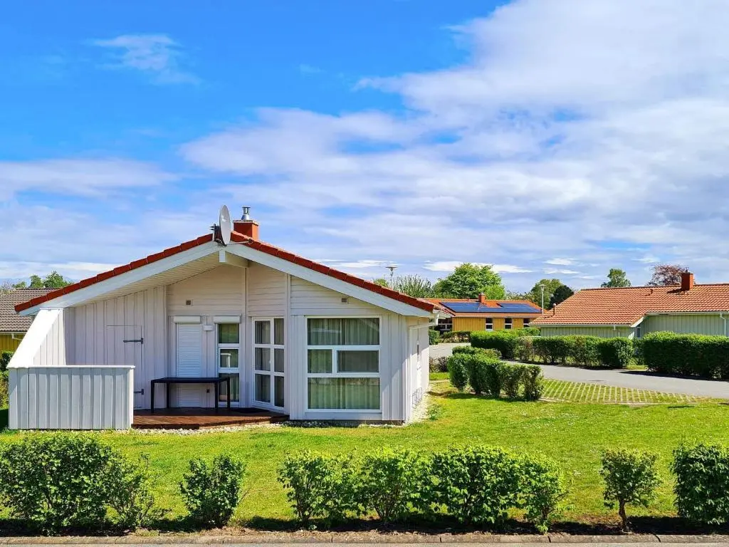 6 person holiday home in GROEMITZ
