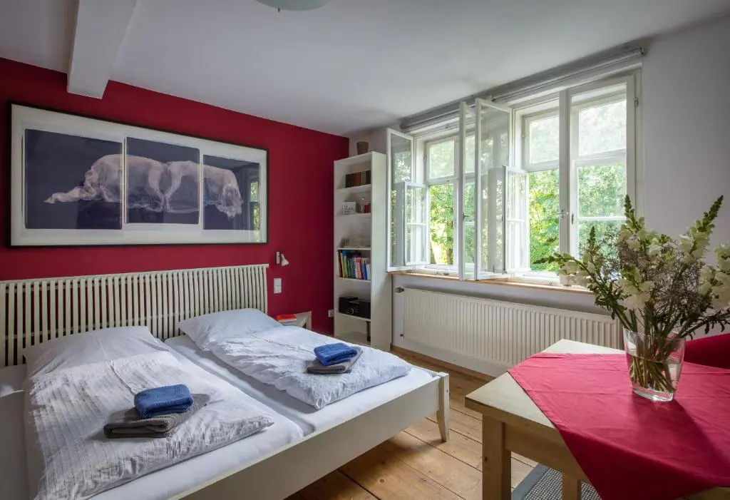 „goethezimmer“ Ferienwohnung und Zimmer am Burgplatz